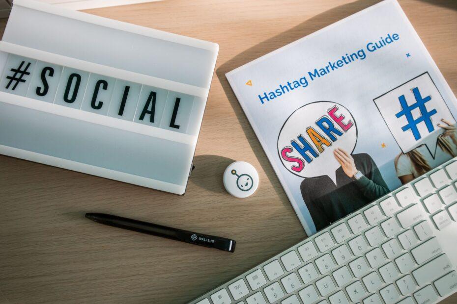 Illustration of How Social Media Promotion Complements Rather Than Replaces Blog SEO
