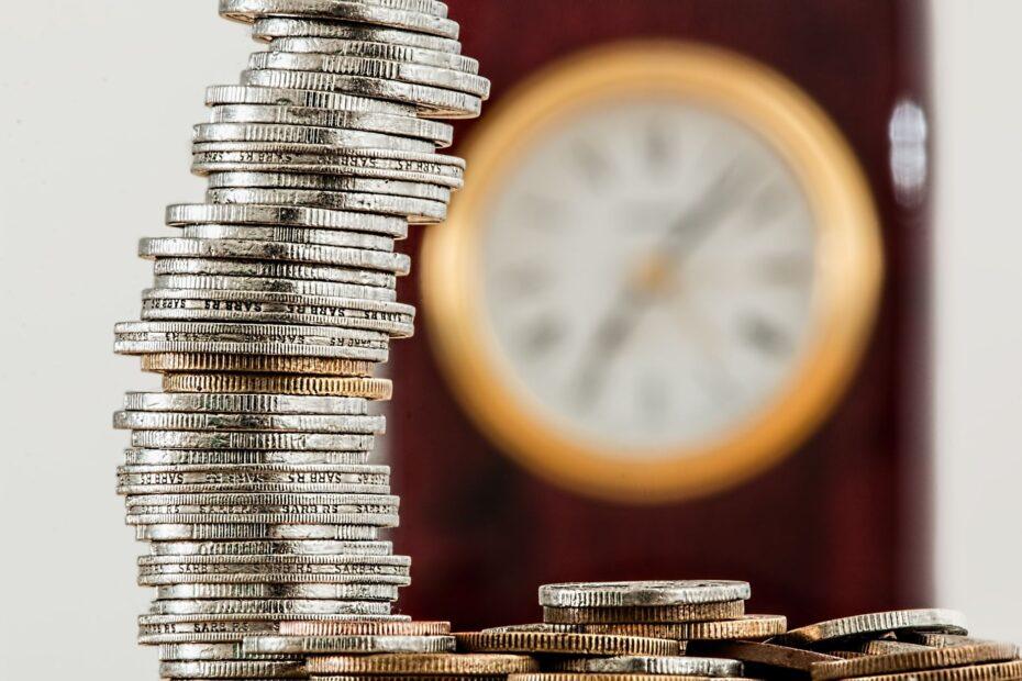 Illustration of What Actually Determines Whether a Blog Becomes Profitable Over Time